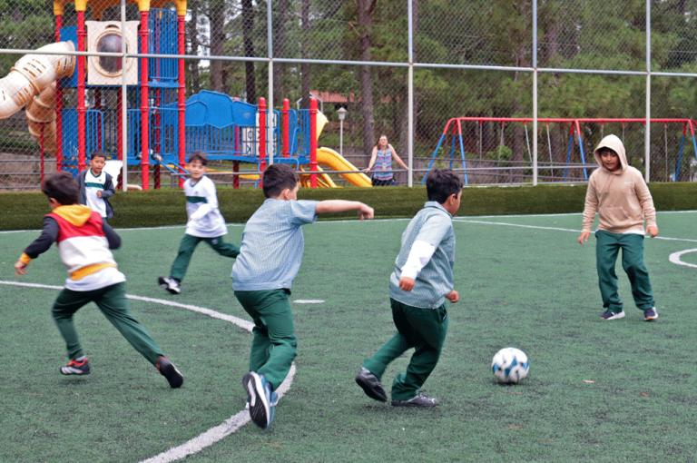 ALP-Elementary-students-recess-2