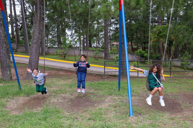 ALP-Elementary-students-recess